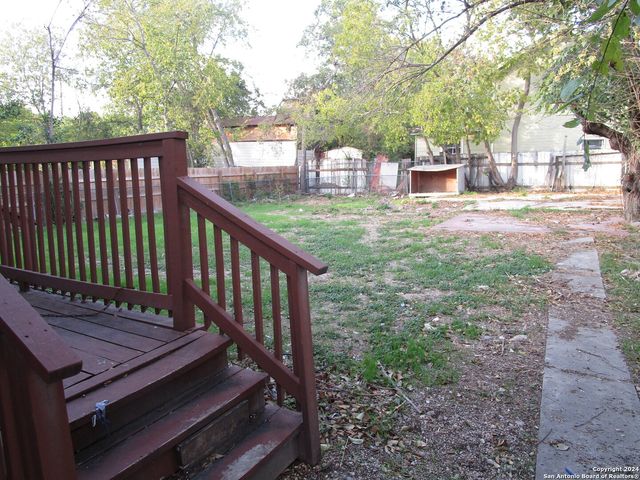401 PRINCETON AVE, San Antonio, TX 78201