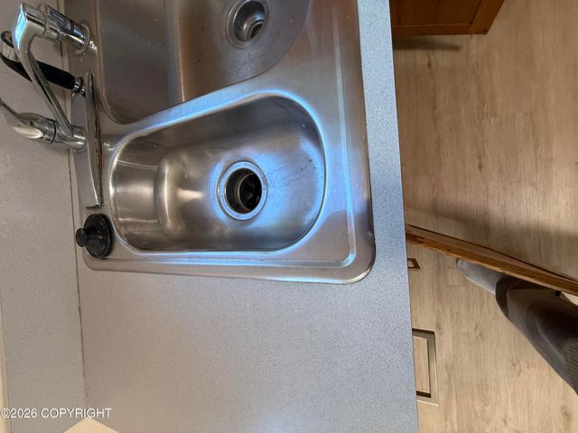 2207 LINCOLN Avenue, Anchorage, AK 99517