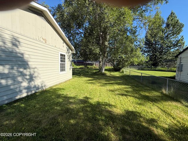 2207 LINCOLN Avenue, Anchorage, AK 99517