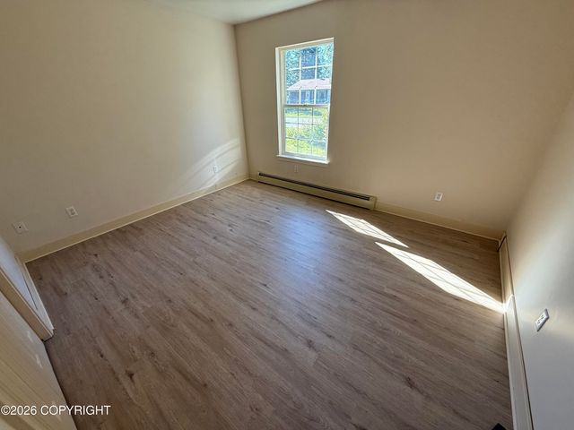 2207 LINCOLN Avenue, Anchorage, AK 99517
