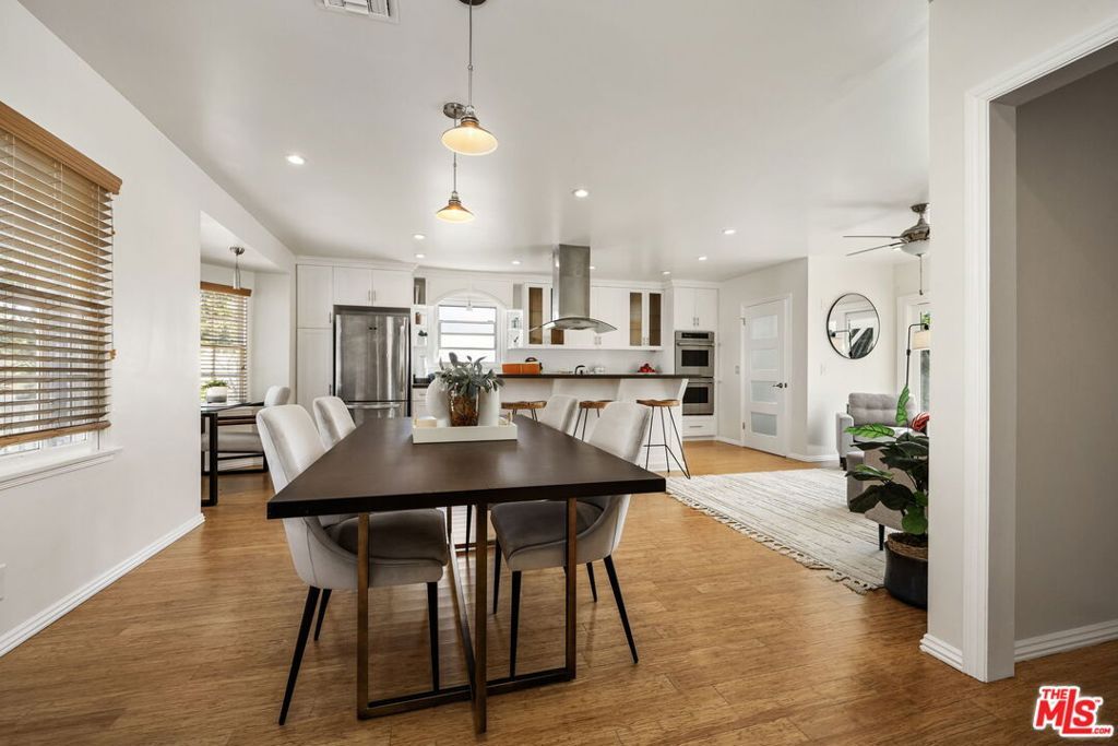 Image 10 of property listing at 4518 Whelan Place, Los Angeles, CA 90043