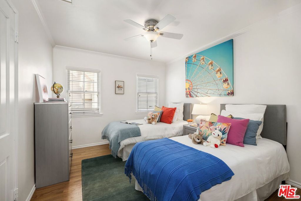 Image 14 of property listing at 4518 Whelan Place, Los Angeles, CA 90043