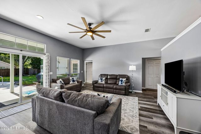 1537 MAPLE LEAF Lane, Fleming Island, FL 32003