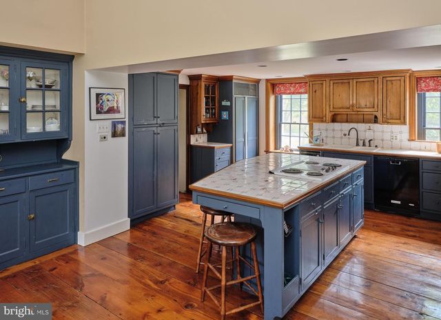 1789 WRIGHTSTOWN RD, Newtown, PA 18940