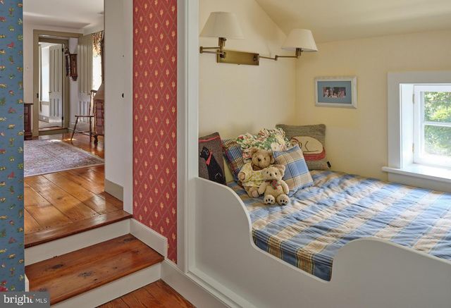 1789 WRIGHTSTOWN RD, Newtown, PA 18940