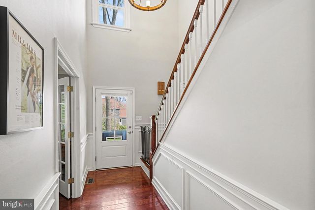 1102 LANTERN CIR, Phoenixville, PA 19460