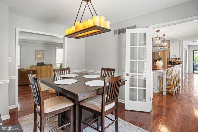 1102 LANTERN CIR, Phoenixville, PA 19460