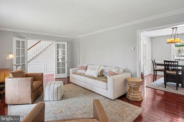 1102 LANTERN CIR, Phoenixville, PA 19460