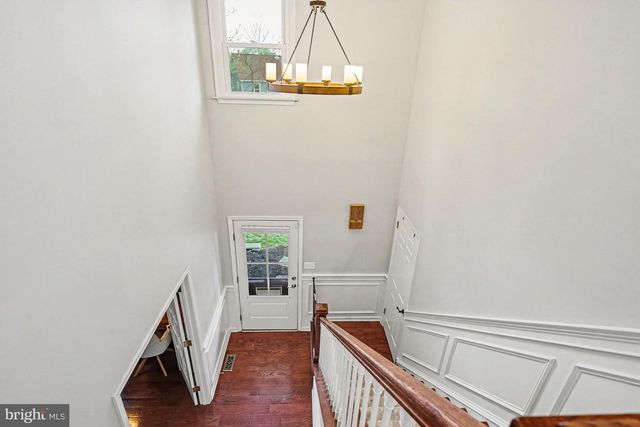 1102 LANTERN CIR, Phoenixville, PA 19460