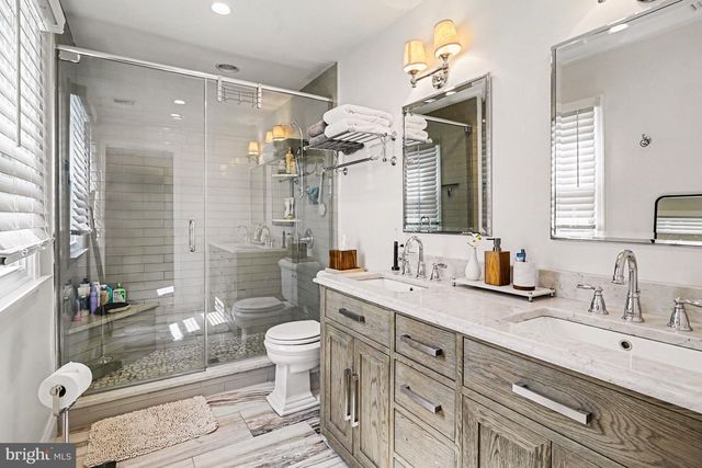 1102 LANTERN CIR, Phoenixville, PA 19460