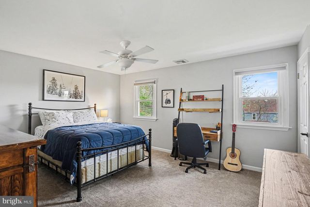 1102 LANTERN CIR, Phoenixville, PA 19460