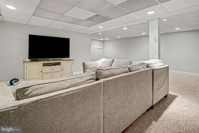 1102 LANTERN CIR, Phoenixville, PA 19460