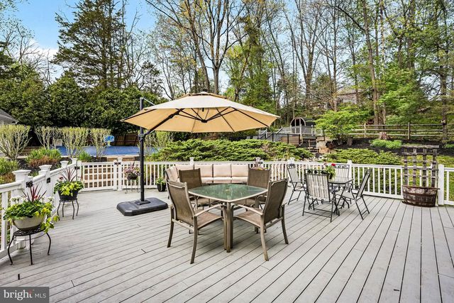 1102 LANTERN CIR, Phoenixville, PA 19460