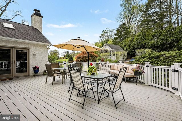 1102 LANTERN CIR, Phoenixville, PA 19460