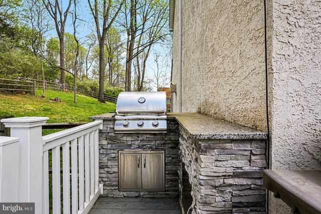 1102 LANTERN CIR, Phoenixville, PA 19460