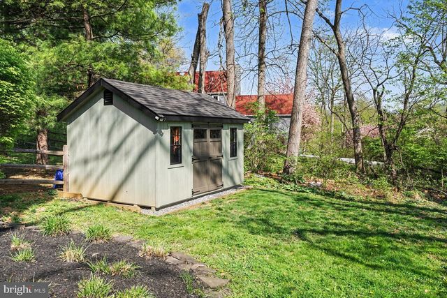 1102 LANTERN CIR, Phoenixville, PA 19460