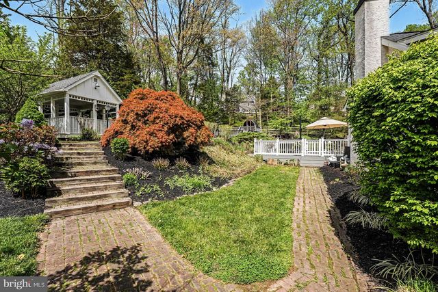 1102 LANTERN CIR, Phoenixville, PA 19460