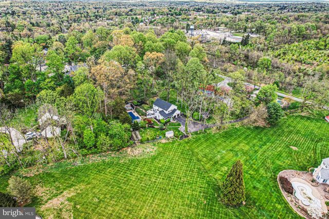 1102 LANTERN CIR, Phoenixville, PA 19460