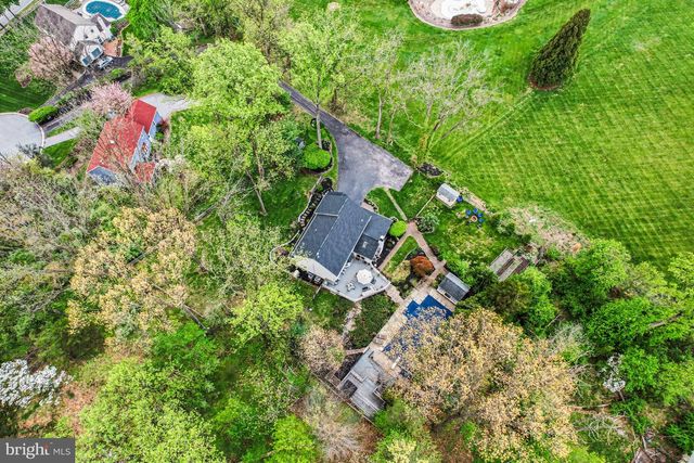 1102 LANTERN CIR, Phoenixville, PA 19460