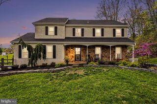 1102 LANTERN CIR, Phoenixville, PA 19460