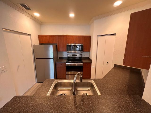 2171 PORTOFINO PLACE 2712, Palm Harbor, FL 34683