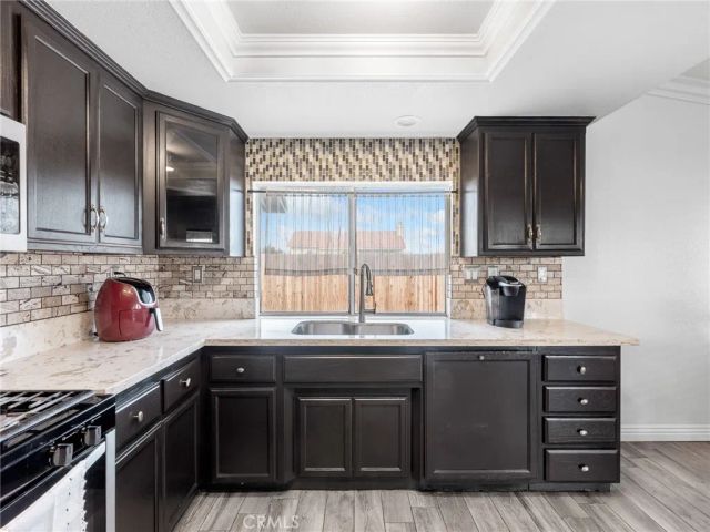 6791 Redwood Avenue, Hesperia, CA 92345