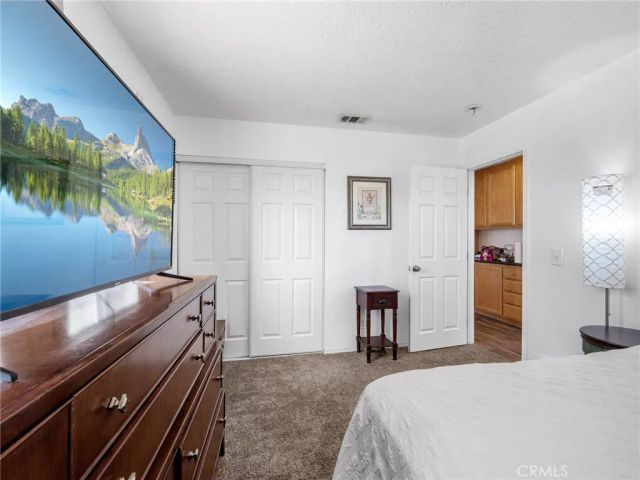 6791 Redwood Avenue, Hesperia, CA 92345