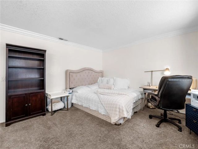 6791 Redwood Avenue, Hesperia, CA 92345
