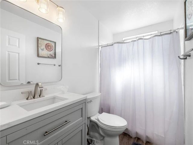 6791 Redwood Avenue, Hesperia, CA 92345
