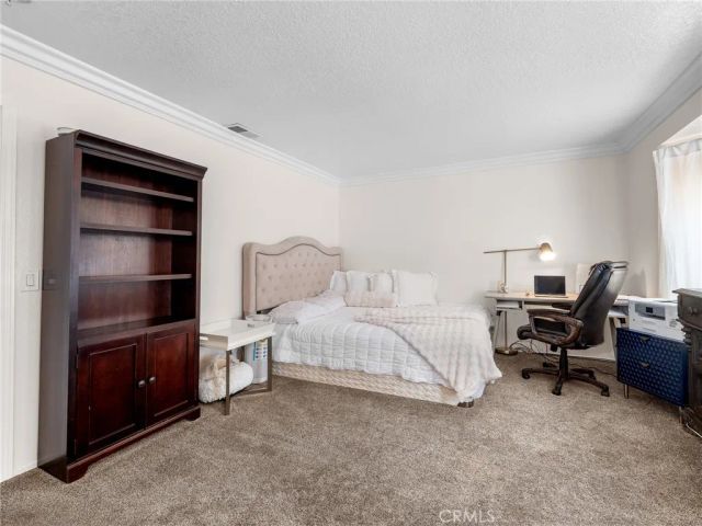 6791 Redwood Avenue, Hesperia, CA 92345