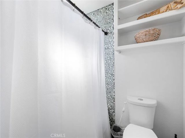 6791 Redwood Avenue, Hesperia, CA 92345