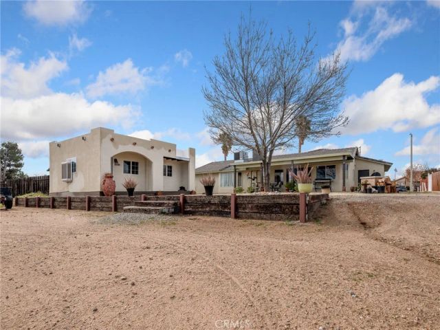6791 Redwood Avenue, Hesperia, CA 92345