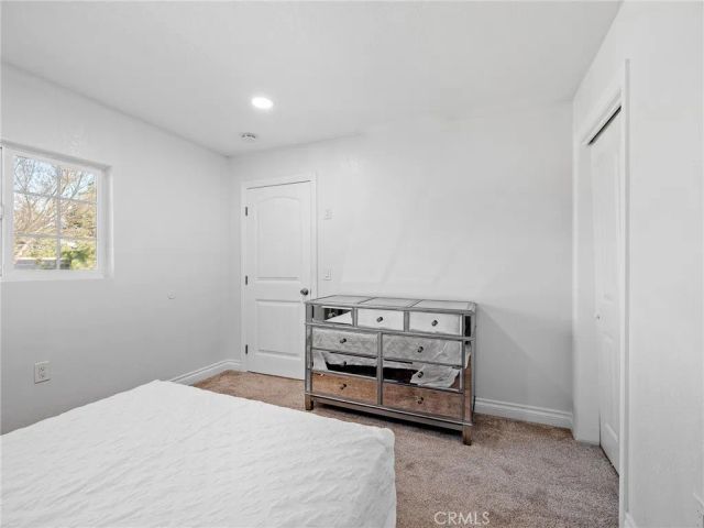 6791 Redwood Avenue, Hesperia, CA 92345