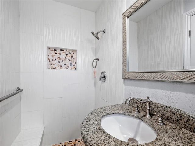 6791 Redwood Avenue, Hesperia, CA 92345