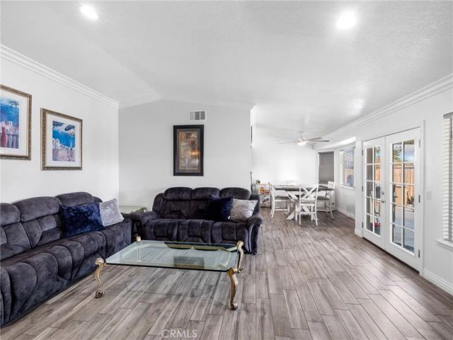 6791 Redwood Avenue, Hesperia, CA 92345