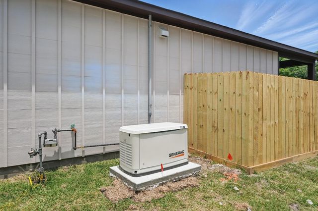 3500 Mcbride Street, Dayton, TX 77535