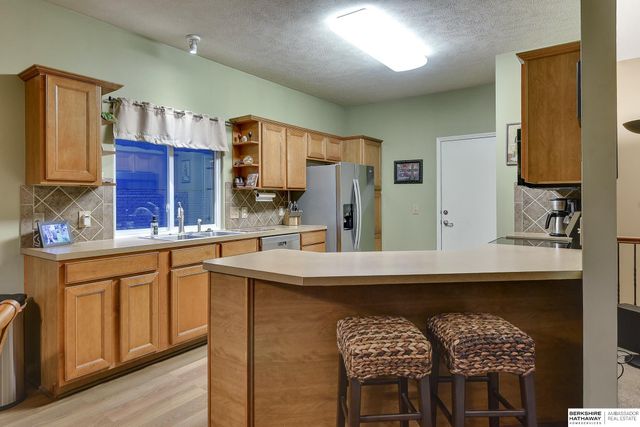 6627 N 149 Avenue, Omaha, NE 68116