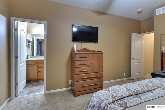6627 N 149 Avenue, Omaha, NE 68116