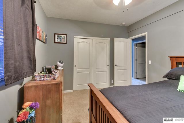 6627 N 149 Avenue, Omaha, NE 68116