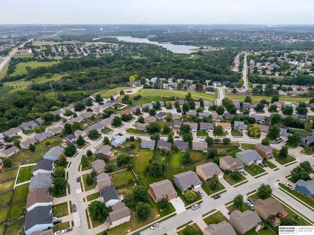 6627 N 149 Avenue, Omaha, NE 68116
