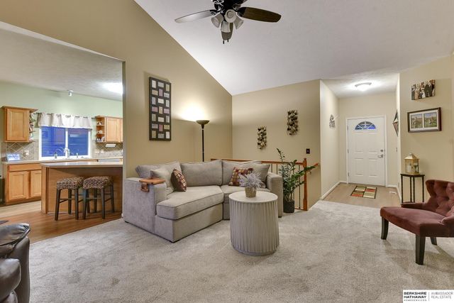 6627 N 149 Avenue, Omaha, NE 68116