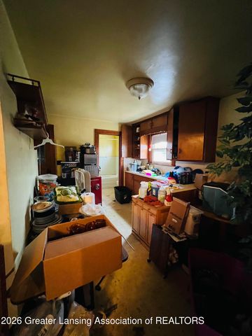 419 W Jolly Road, Lansing, MI 48910