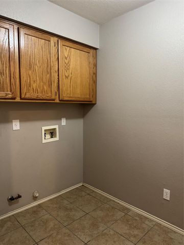 8724 Barrow Glen LOOP, Austin, TX 78749