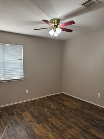 8724 Barrow Glen LOOP, Austin, TX 78749