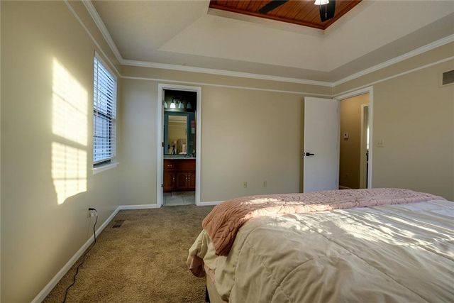 304 W Calico Drive, Raymore, MO 64083