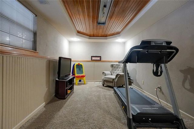 304 W Calico Drive, Raymore, MO 64083