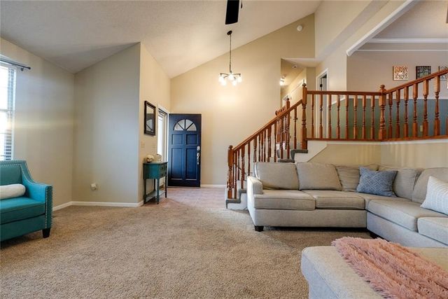 304 W Calico Drive, Raymore, MO 64083