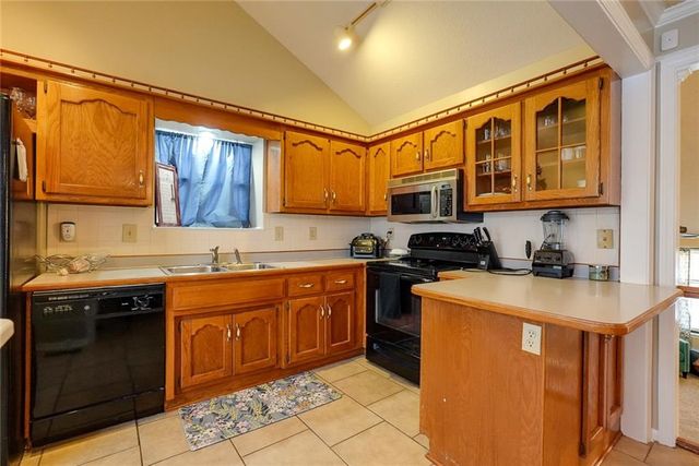 304 W Calico Drive, Raymore, MO 64083