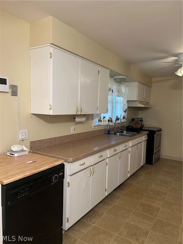 190 Normandy Drive, Painesville Twp, OH 44077