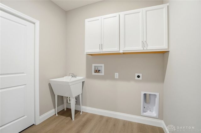 4222 Ellason Court, Dayton, OH 45440